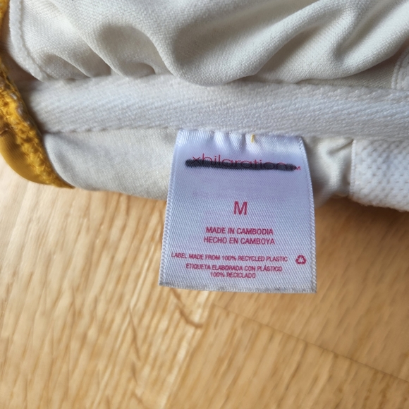 Xhiliration Strapless Bikini Top - Picture 4 of 6